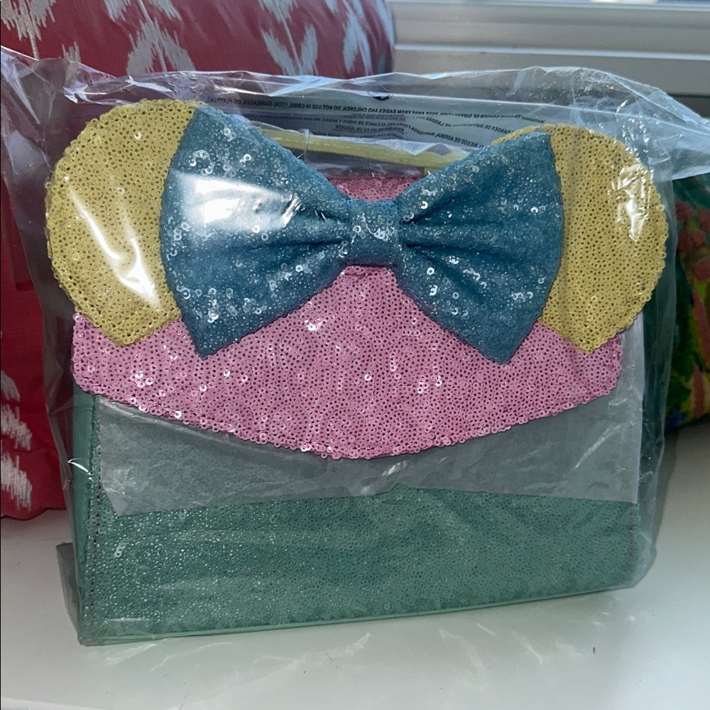 Loungefly Minnie Mouse Pastel Sequin Crossbody Bag Purse